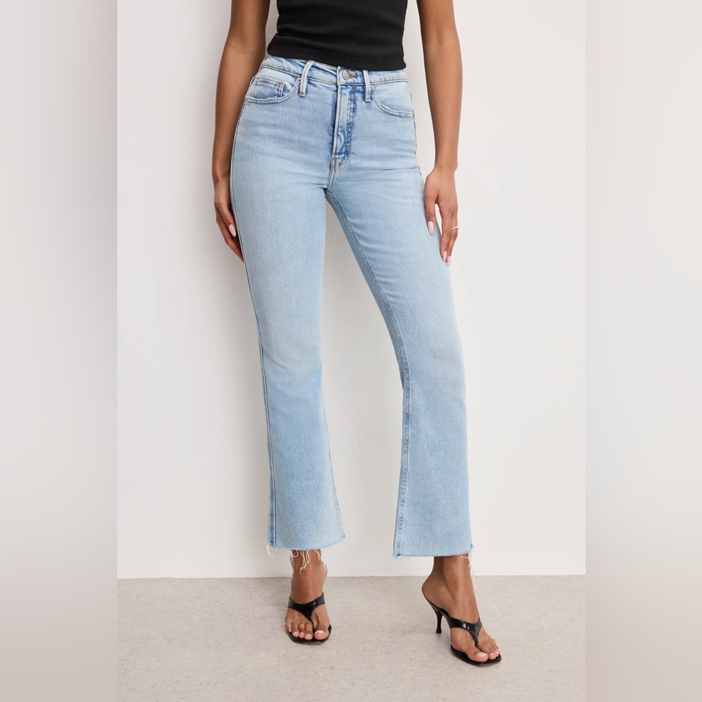 GOOD AMERICAN Good Standard Kick Flare Size 6